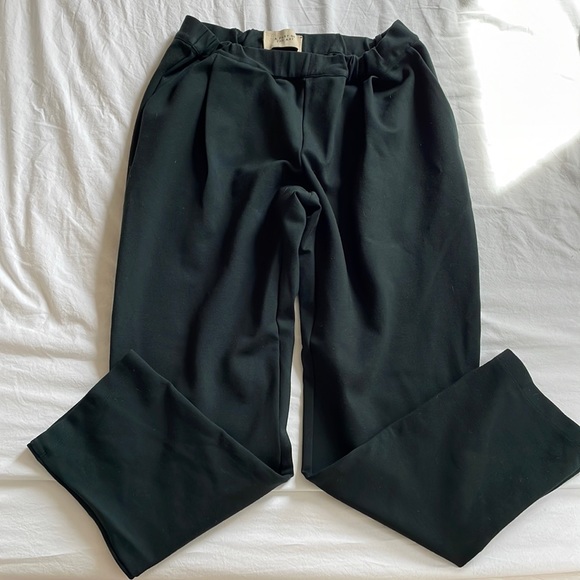 A Part of the Art dark green pants - Picture 1 of 7